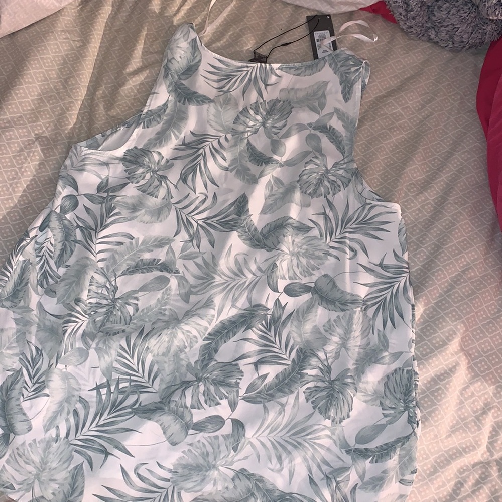 Primark Leaf Tank - Picture 3 of 3